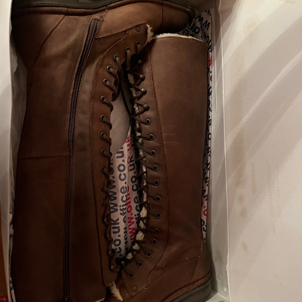 BRAND NEW Topshop Office Tan Leather Lace Up Knee Boot Sz 38